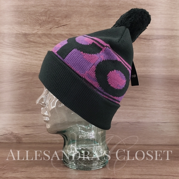 BUNDLE - Oakley Hat Factory Beanie Green Lake, Oakley Wanderlust Beanie Blackout - Picture 9 of 11